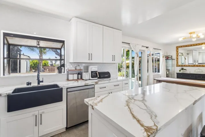 9239 Bellagio Rd, Santee, California 92071