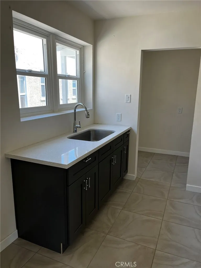 KITCHEN UPSTAIRS UNIT