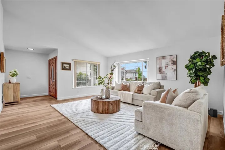 1218 Summersworth Place, Fullerton, California 92833