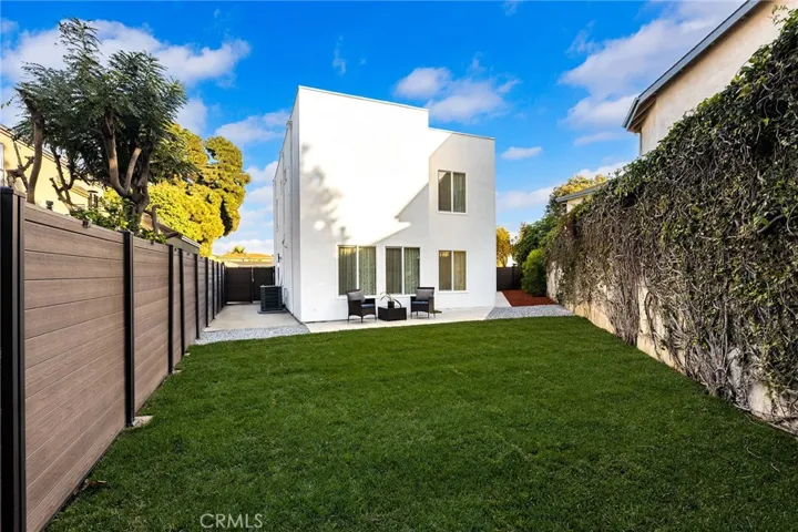 1081 Loma Avenue, Long Beach, California 90804