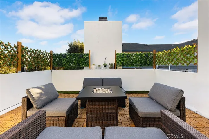 1081 Loma Avenue, Long Beach, California 90804
