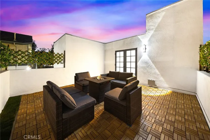 1081 Loma Avenue, Long Beach, California 90804