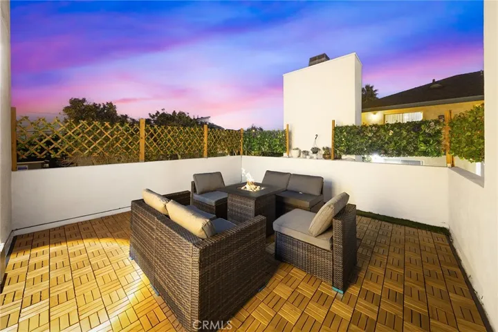 1081 Loma Avenue, Long Beach, California 90804