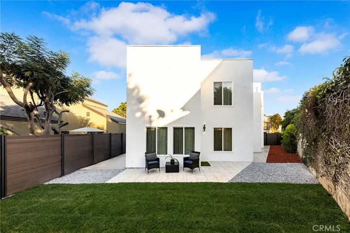 1081 Loma Avenue, Long Beach, California 90804