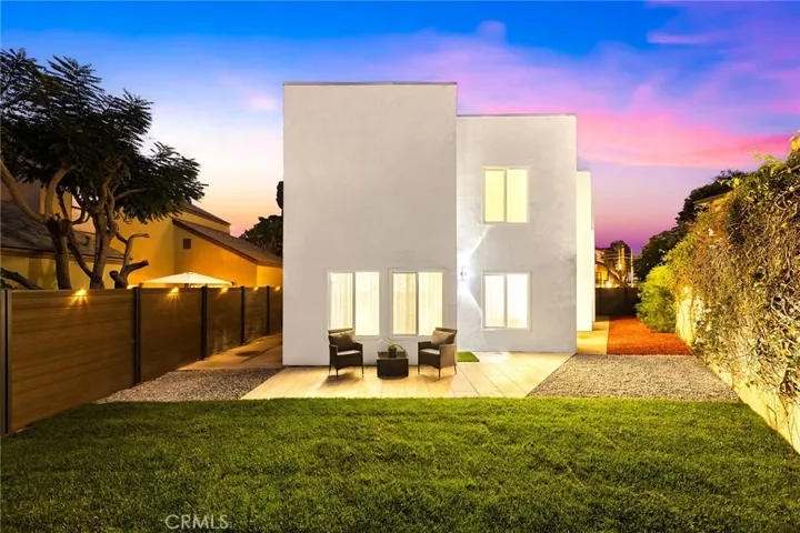 1081 Loma Avenue, Long Beach, California 90804
