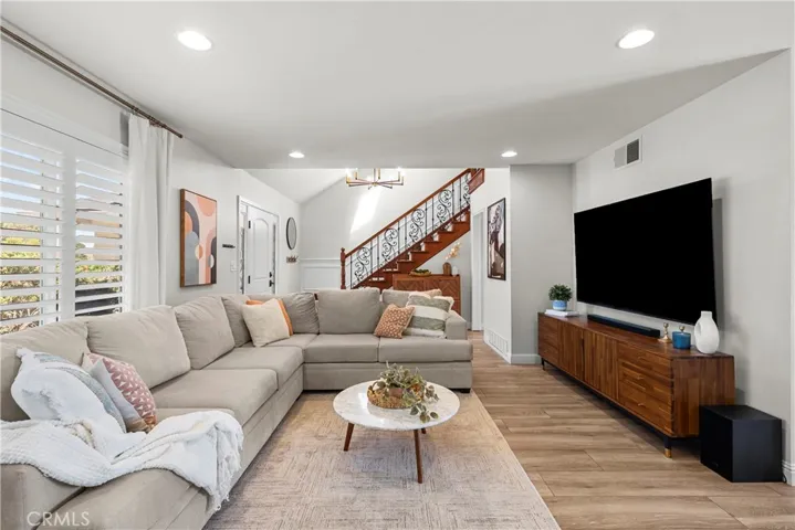 16624 Nearview, Canyon Country, California 91387
