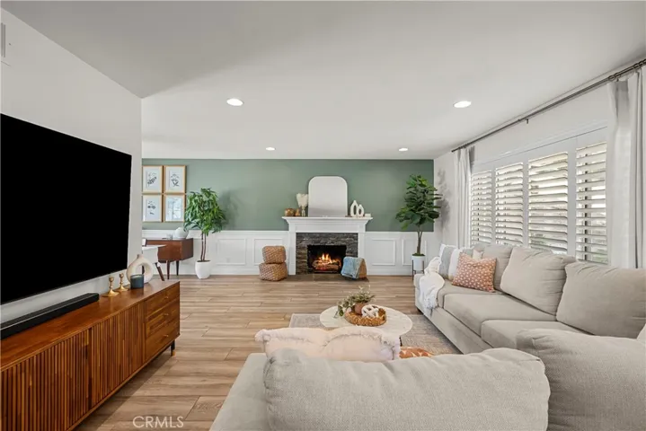 16624 Nearview, Canyon Country, California 91387