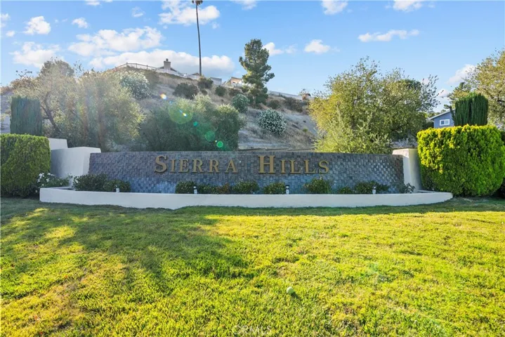 16624 Nearview, Canyon Country, California 91387