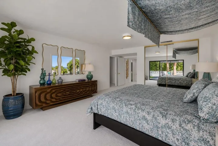 Huge Primary Bedroom (enhanced)