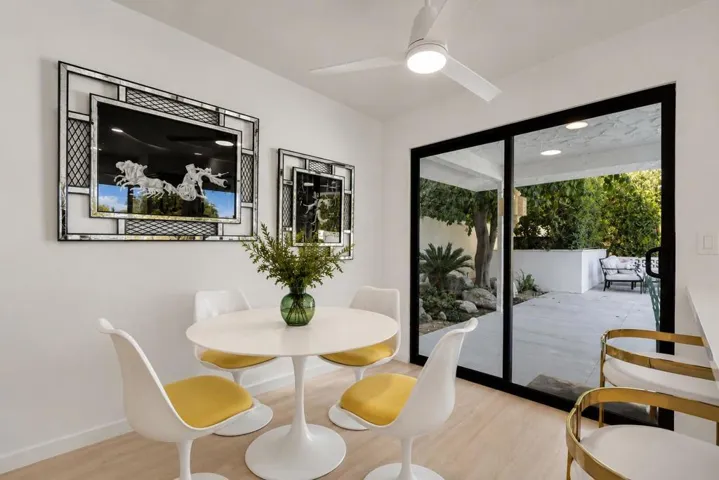 Breakfast Nook (enhanced)