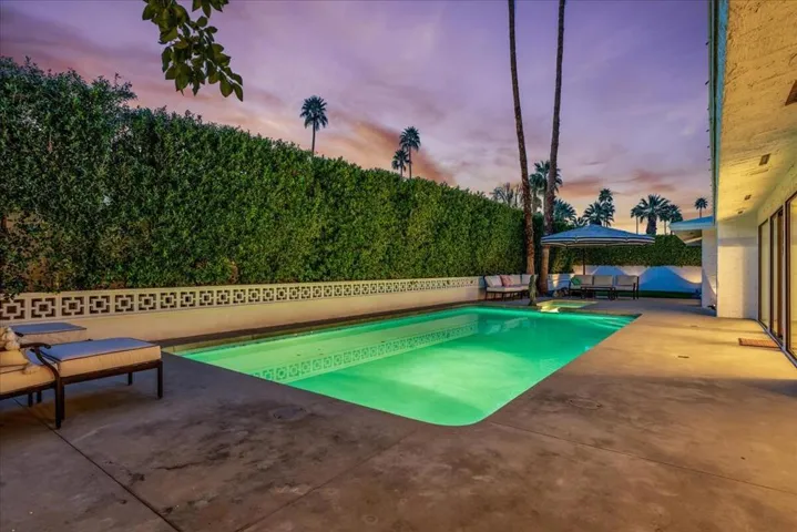 Sparkling Pool and Spa