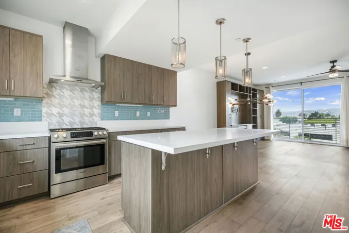 1045 Manzanita Street, Los Angeles, California 90029