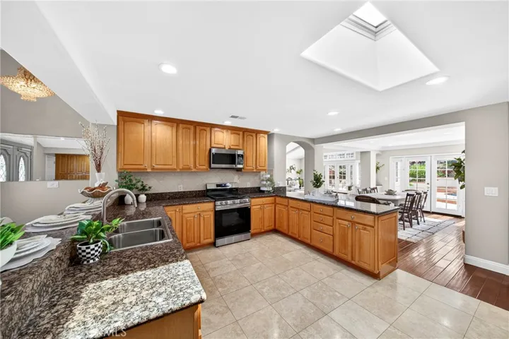 5188 Fox Hills, Buena Park, California 90621