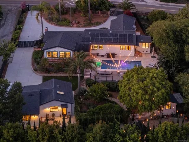 2335 Ivy Rd, Oceanside, California 92054