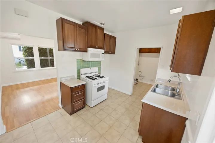2835 Casitas Avenue, Altadena, California 91001
