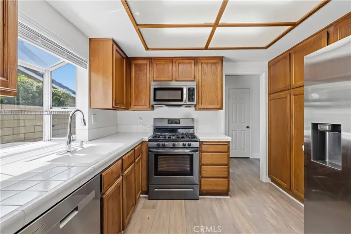 963 Shady Lane, Glendora, California 91740