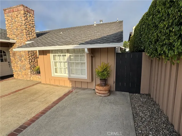 416 Aliso Avenue, Newport Beach, California 92663