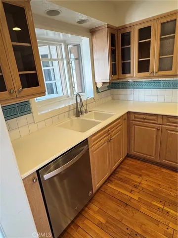 416 Aliso Avenue, Newport Beach, California 92663