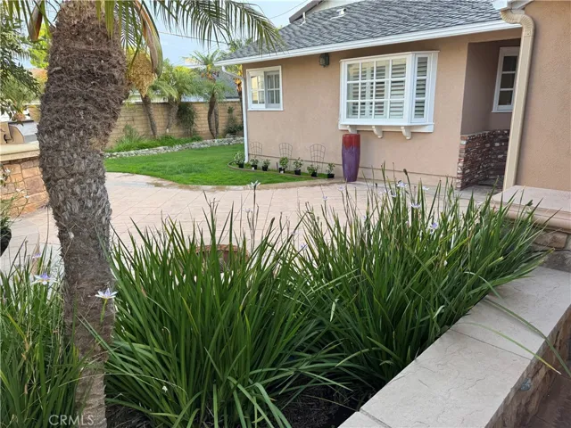 416 Aliso Avenue, Newport Beach, California 92663