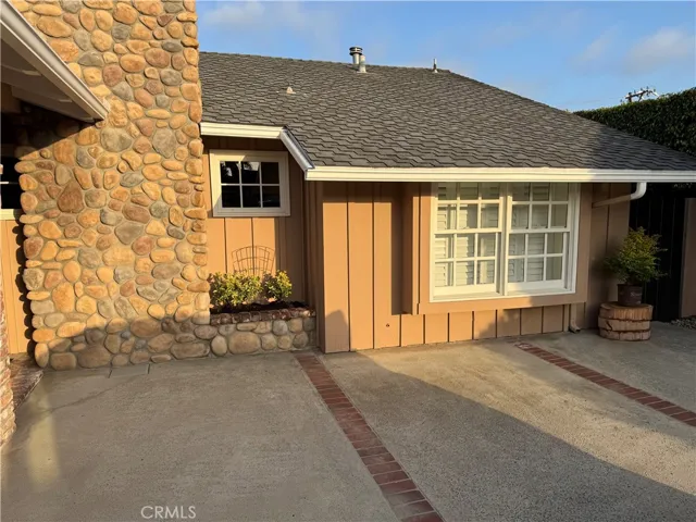 416 Aliso Avenue, Newport Beach, California 92663