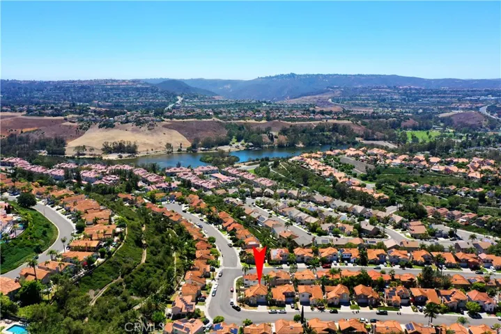 Within walking distance to Laguna Niguel Regional Park