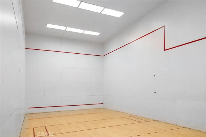 Raquetball courts