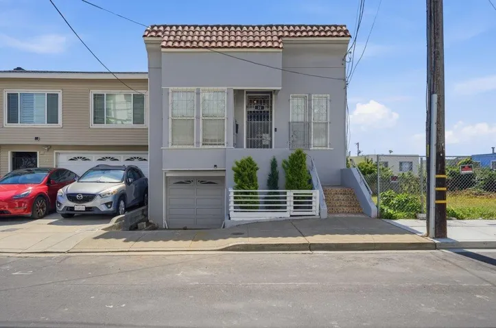 31 Rio Verde Street, Daly City, California 94014