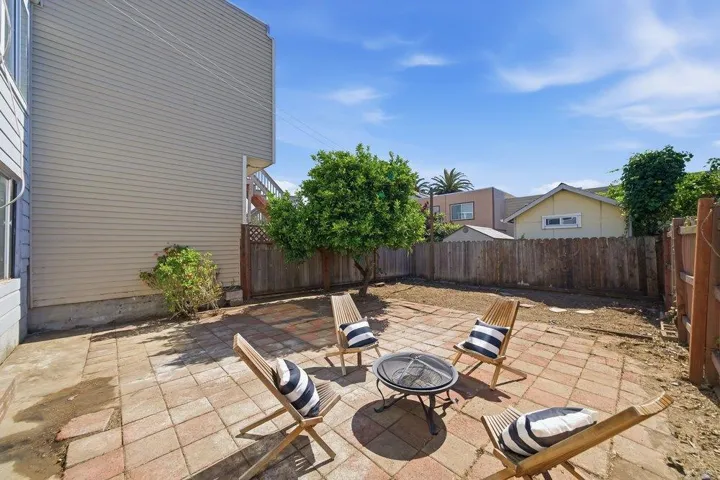 31 Rio Verde Street, Daly City, California 94014