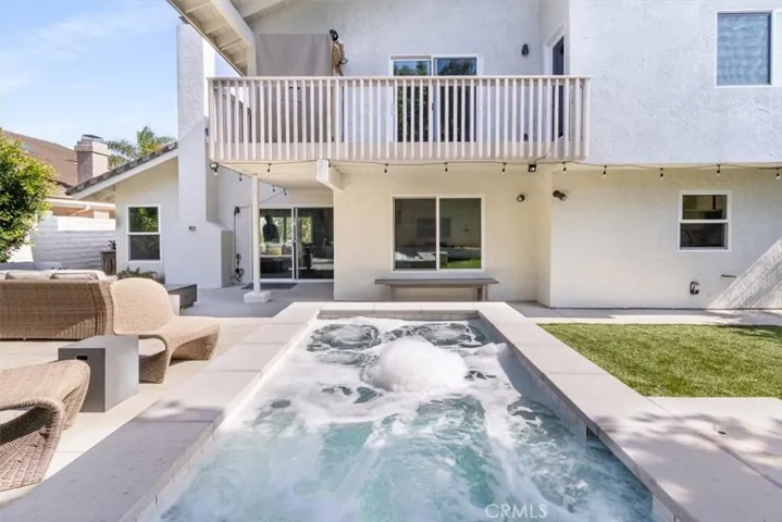 4912 Seapine Circle, Huntington Beach, California 92649