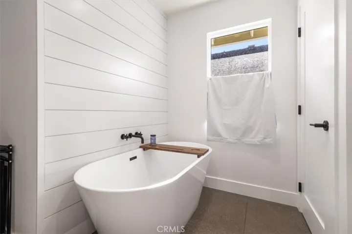 4912 Seapine Circle, Huntington Beach, California 92649