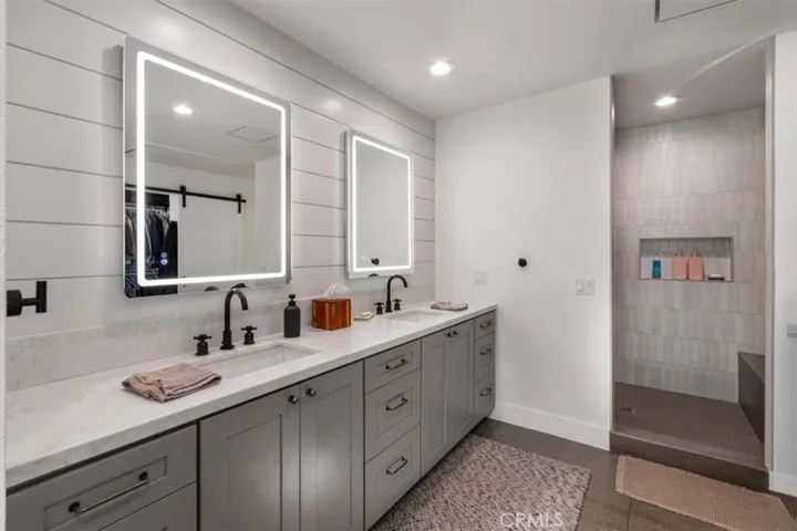 4912 Seapine Circle, Huntington Beach, California 92649
