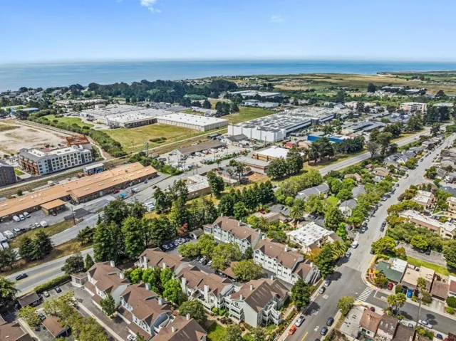 41 Grandview Street 208, Santa Cruz, California 95060