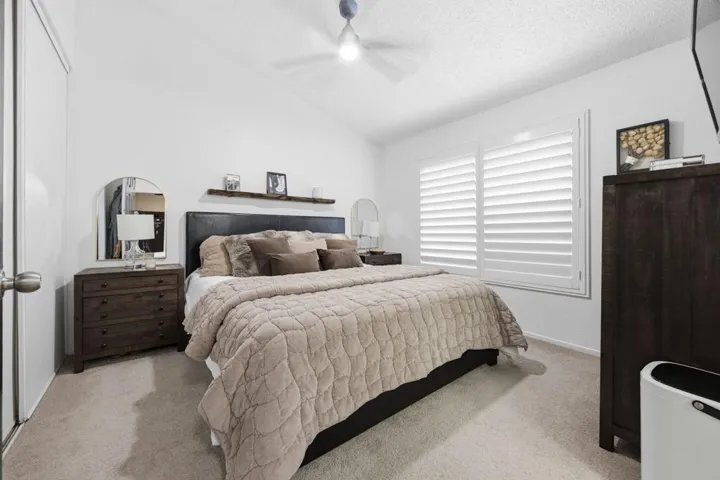 17-web-or-mls-12320-mint-ct