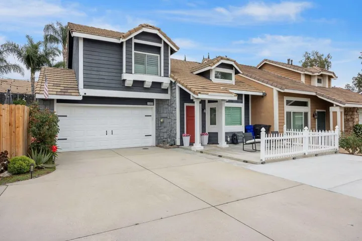 2-web-or-mls-12320-mint-ct