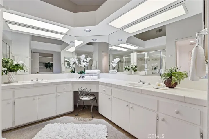 128 Desert Falls Drive E, Palm Desert, California 92211