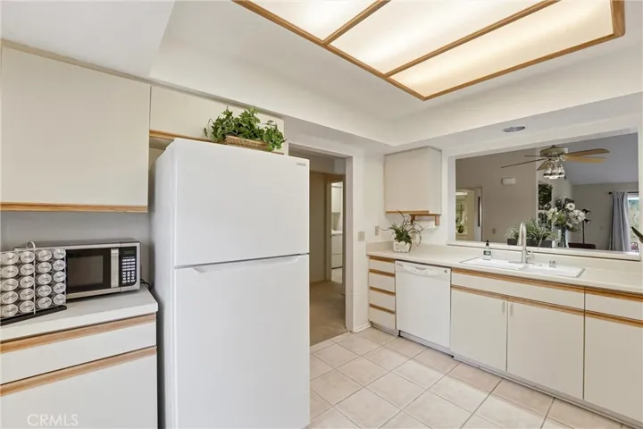 128 Desert Falls Drive E, Palm Desert, California 92211