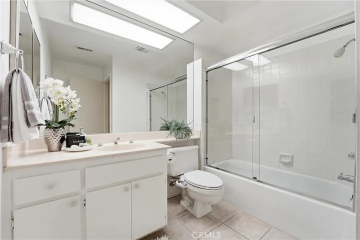 128 Desert Falls Drive E, Palm Desert, California 92211