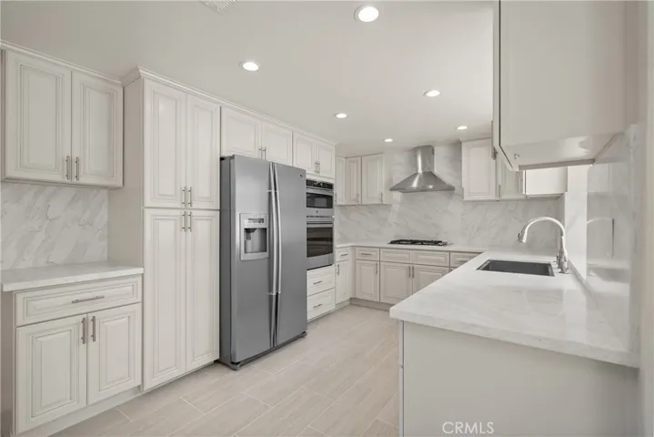 11861 Darby Avenue, Porter Ranch, California 91326