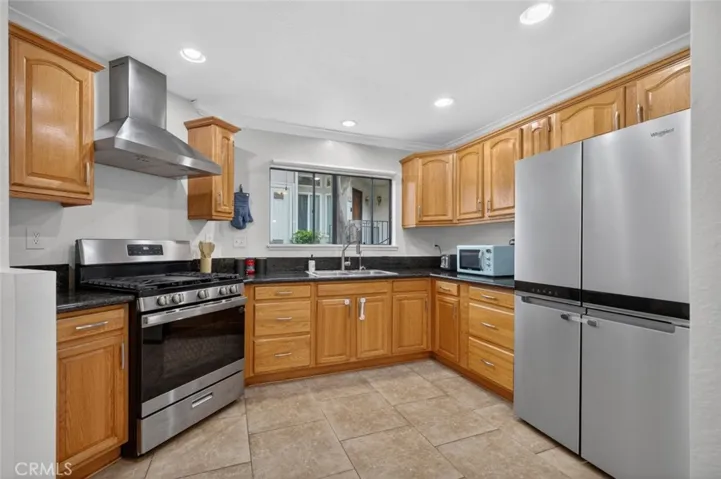 76 Willowcrest Lane, Pomona, California 91766