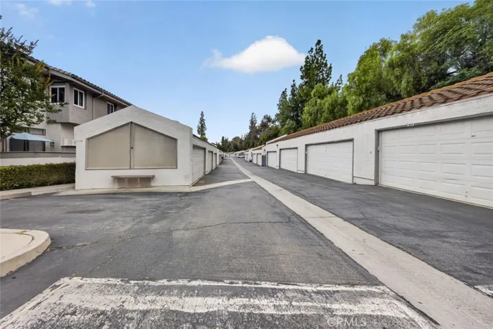 76 Willowcrest Lane, Pomona, California 91766