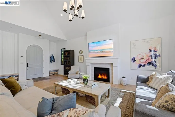 3550 Vine St, Pleasanton, California 94566