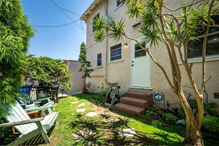 235 Termino 4, Long Beach, California 90803