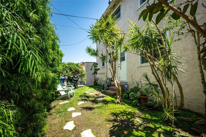 235 Termino 4, Long Beach, California 90803