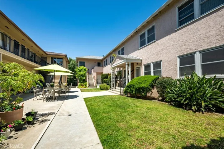 235 Termino 4, Long Beach, California 90803