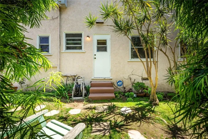 235 Termino 4, Long Beach, California 90803