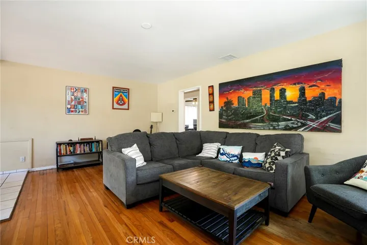 11746 Blythe, North Hollywood, California 91605