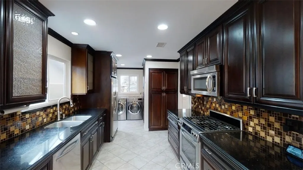 Kitchen to laundry