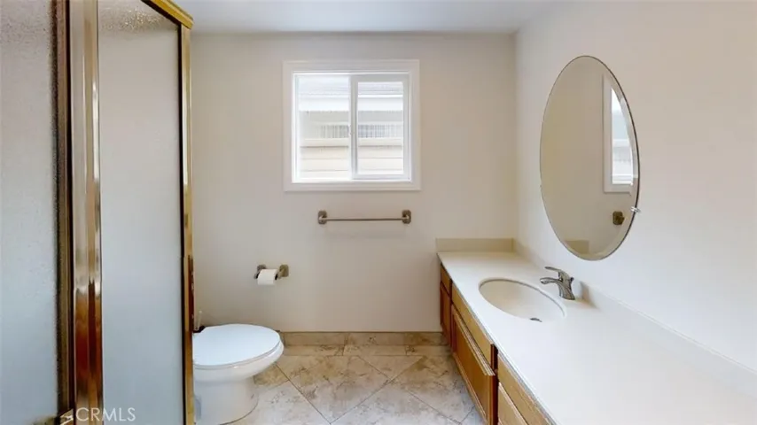 Ensuite Primary bathroom