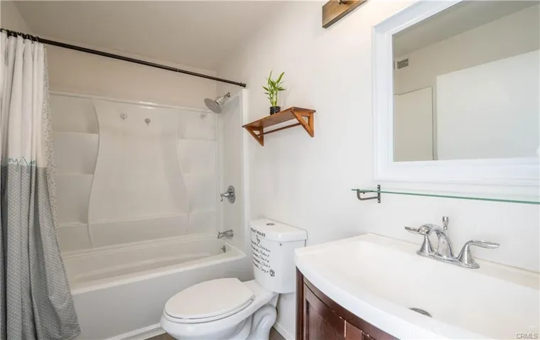12750 Centralia #43, Lakewood, California 90715