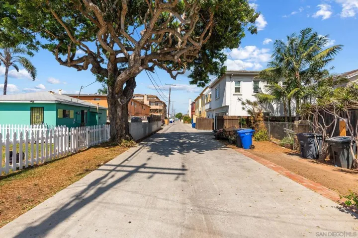 84-282 Daisy, Imperial Beach, California 91932